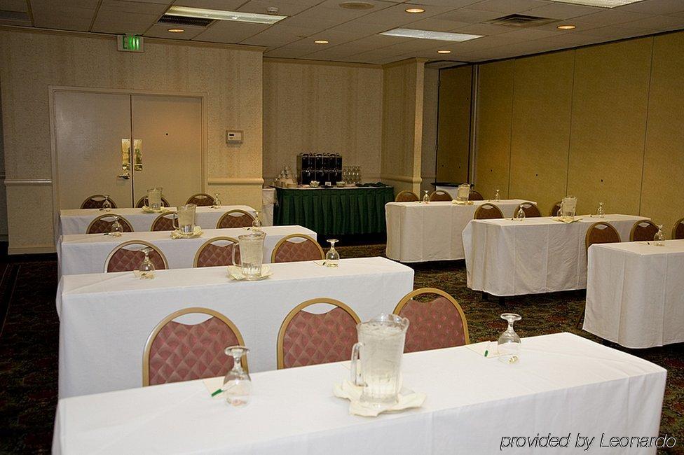 克利夫兰机场福朋喜来登酒店 克里夫兰 外观 照片